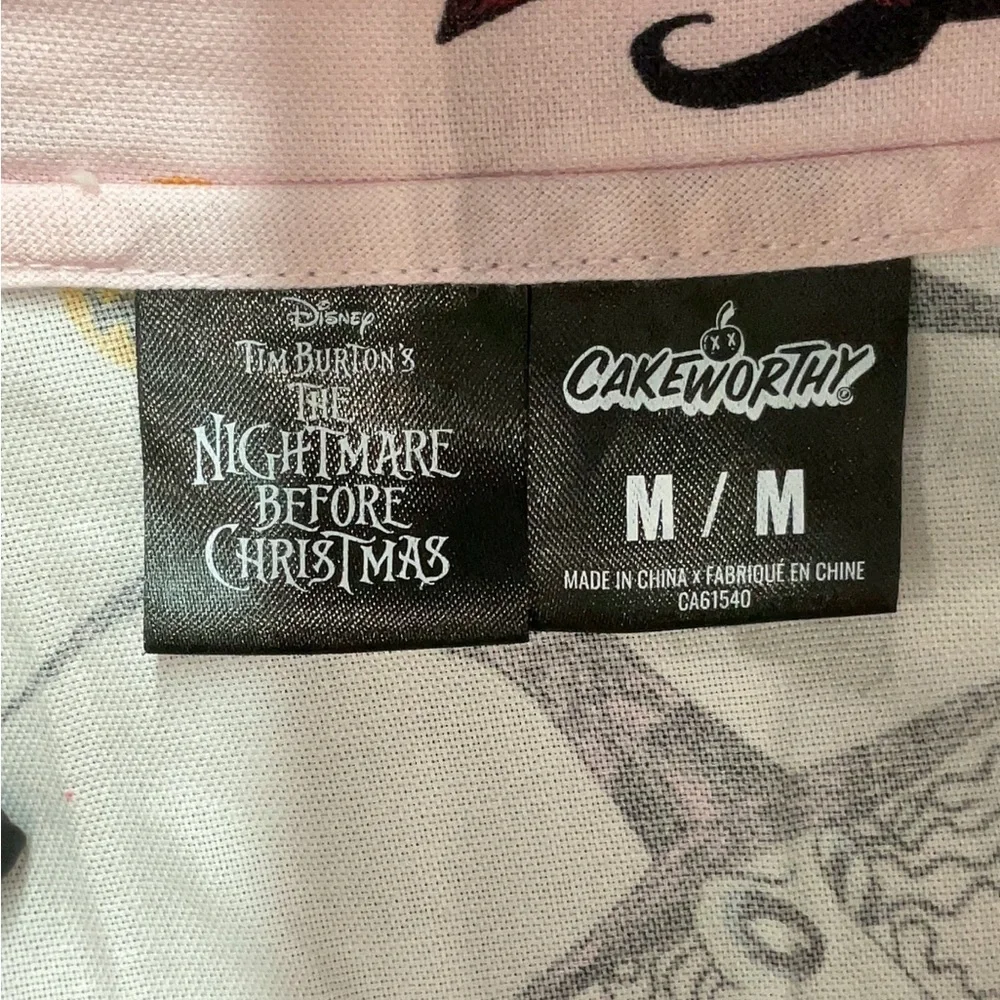 Disney Nightmare Before Christmas Cakeworthy Button-Up Shirt Pink M